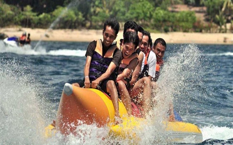 Banana Boat Ride